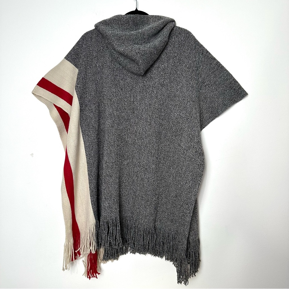 Roots Cabin Hooded Poncho Marled Gray Cabincore Cozycore Goblincore Hobbit Wrap - Picture 8 of 8